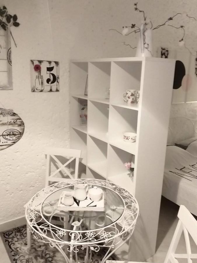 Ninas Dream Apartment Vrsar Ngoại thất bức ảnh